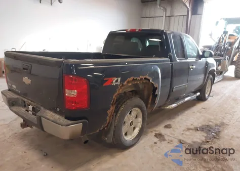 2009 Chevrolet Silverado 1500 Lt z USA, uszkodzony, nr VIN 1GCEK29009Z153114